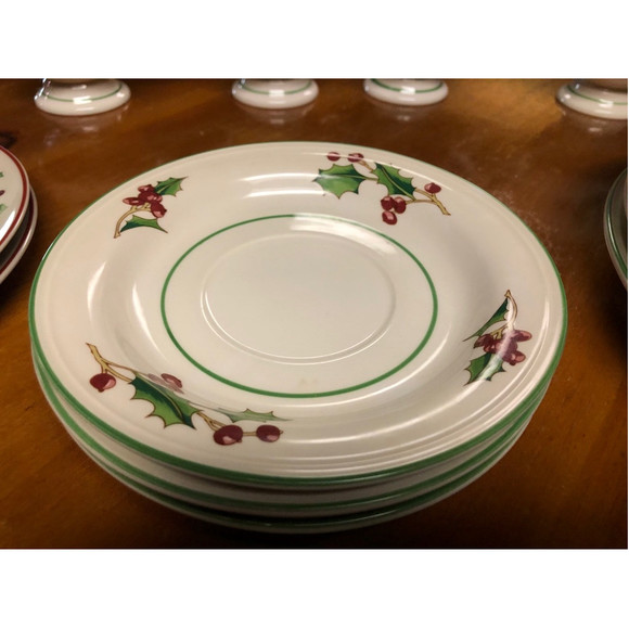 Vintage White Christmas dish set - Picture 7 of 15